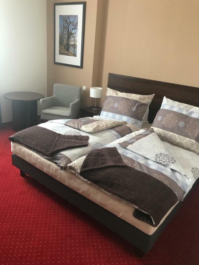 Wellness Hotel Harmonie Třeboň Eksteriør billede