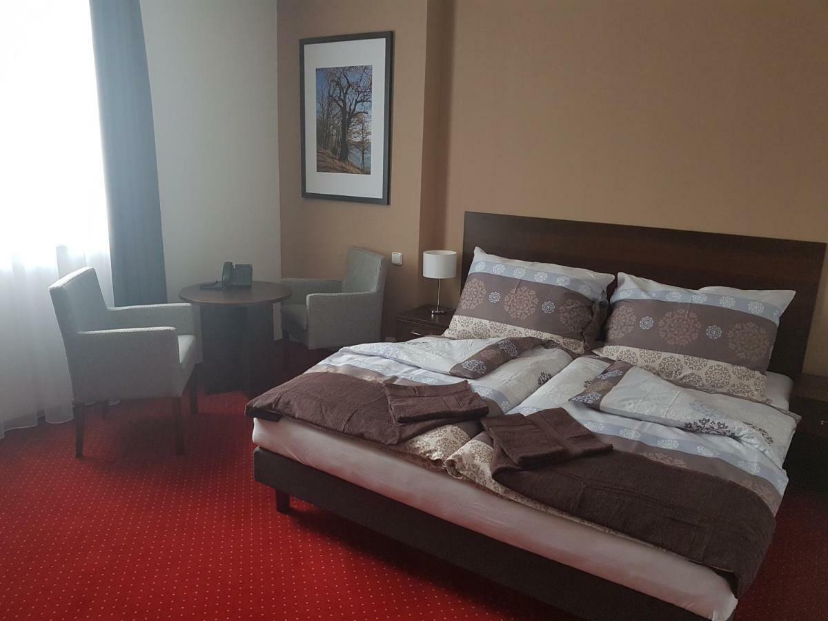 Wellness Hotel Harmonie Třeboň Eksteriør billede